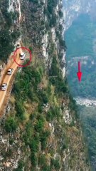 পৃথিবীর সবচেয়ে ভয়ানক রাস্তা The scariest road in the world #wolrd #road #scariestplaces #funny #new