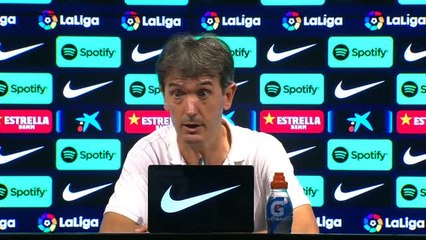 Xavi sobre Lewandowski: "Es una bendición tenerlo en la plantilla"