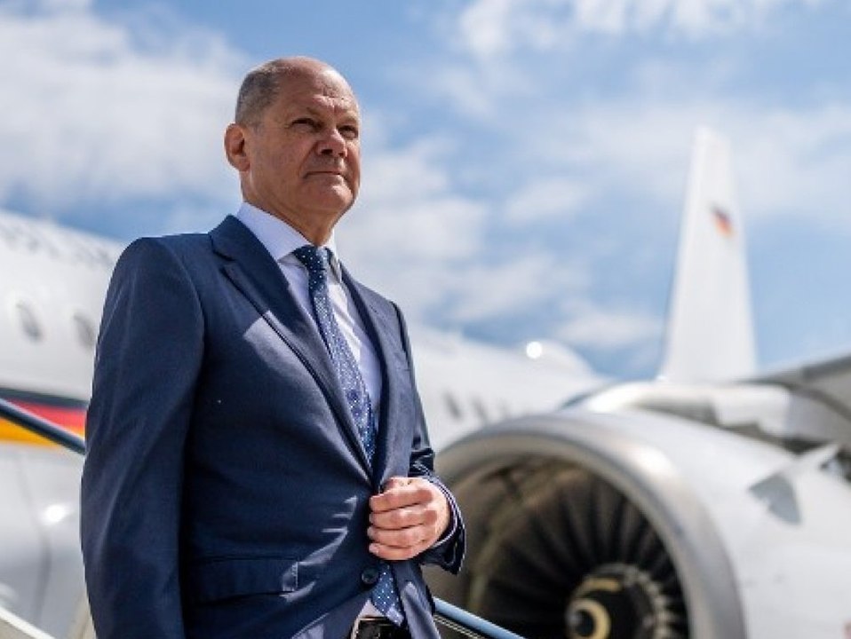 Nach Debatte: Auf Kanzlerflügen gilt wieder Maskenpflicht