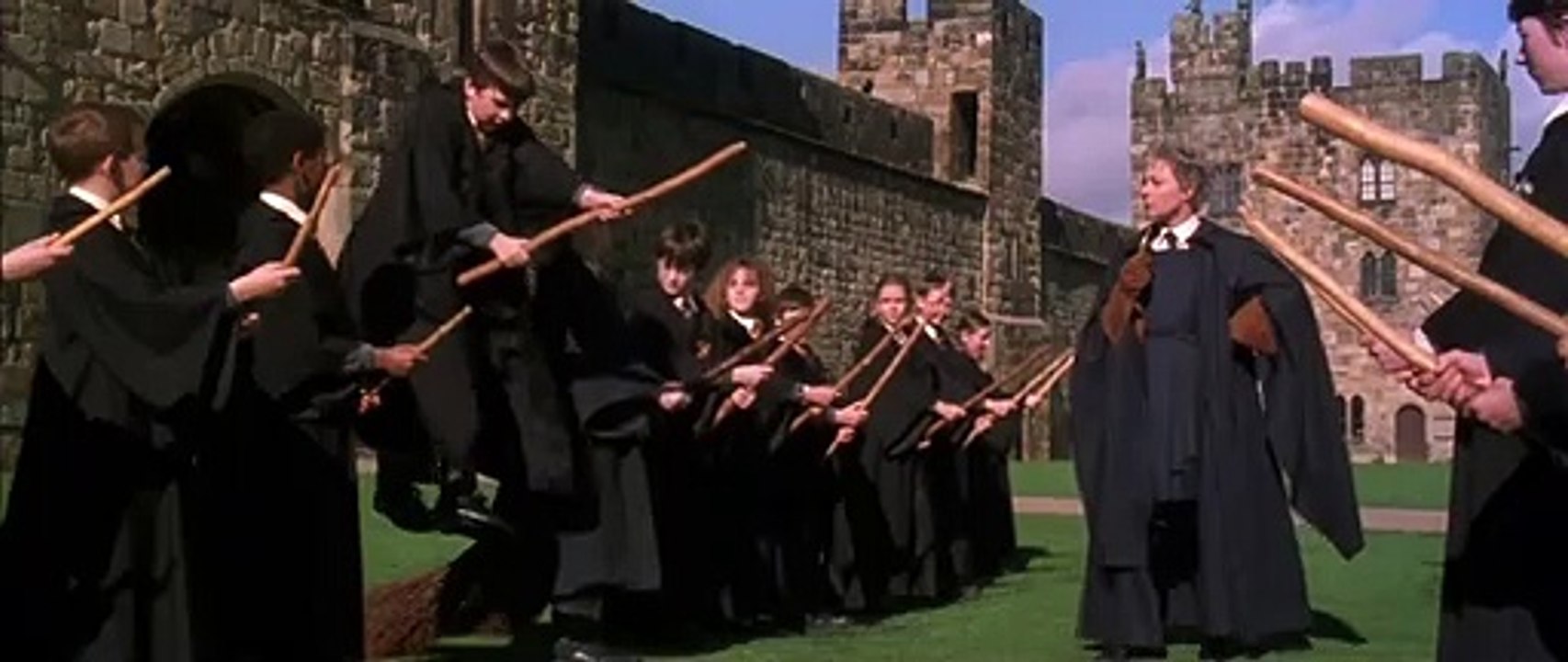 Harry Potter à l'école des sorciers Bande-annonce (EN)