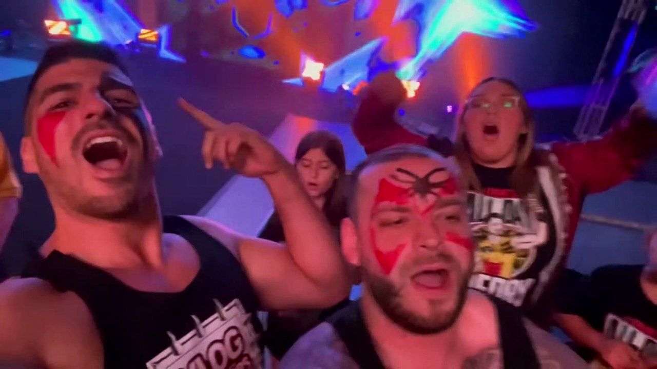 Riddle vs Seth Rollins Springfield Street Fight - WWE Saturday Night’s Main Event 8/27/22