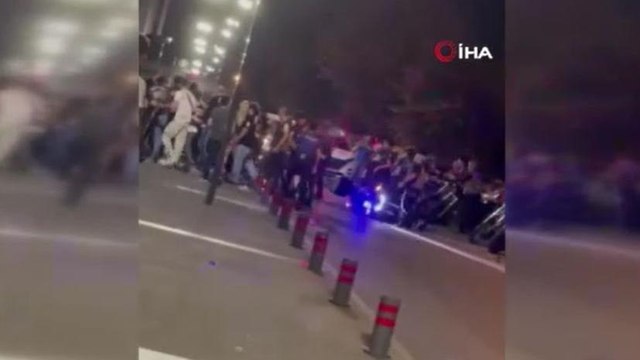 Polise saldıran gruba biber gazlı müdahale kamerada: 3 polis yaralı, 6 gözaltı