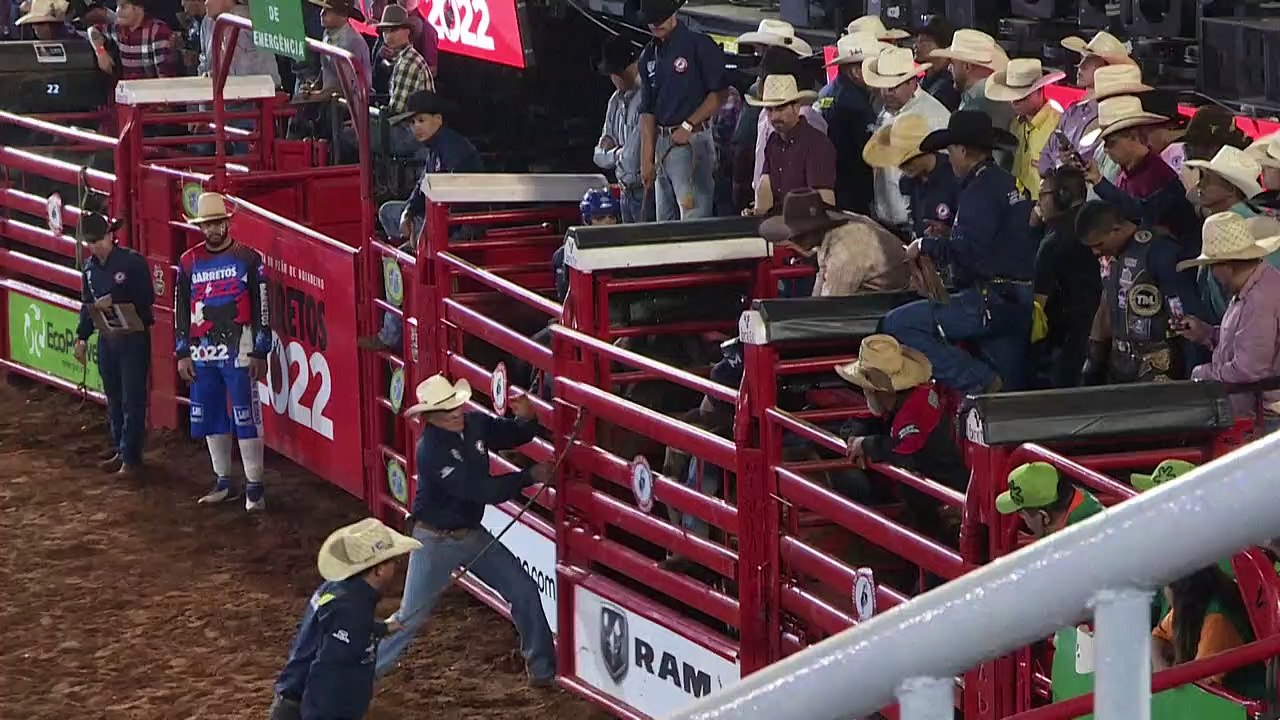 Le plus grand rodéo du Brésil attire des milliers de spectateurs