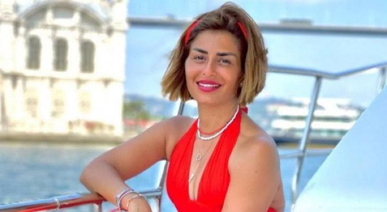 منه فضالي بإطلالة صيفية جريئة