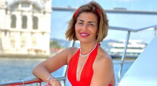 منه فضالي بإطلالة صيفية جريئة