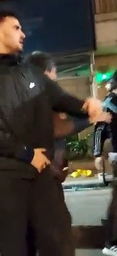 Insultos y empujones: así fue el ataque a Máximo Kirchner cuando intentaba entrar a la casa de CFK
