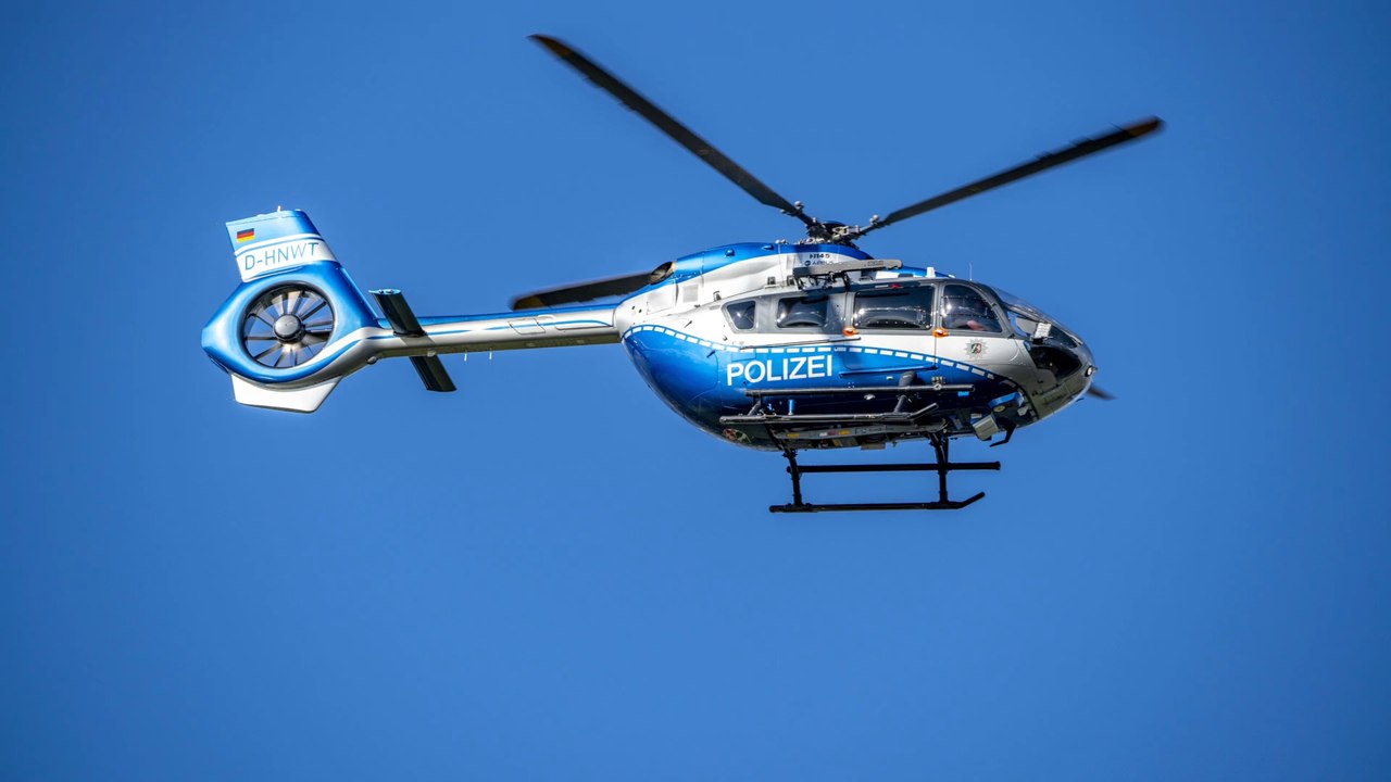 Dortmund: Wilde Verfolgungsjagd der Polizei von Mercedes AMG mit Hubschrauber