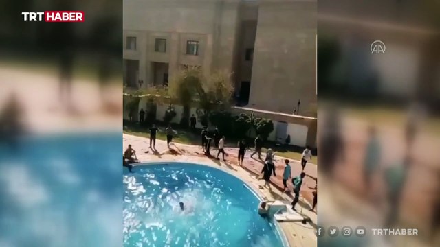 Irak'ta Sadr yanlıları hükümet binalarını bastı