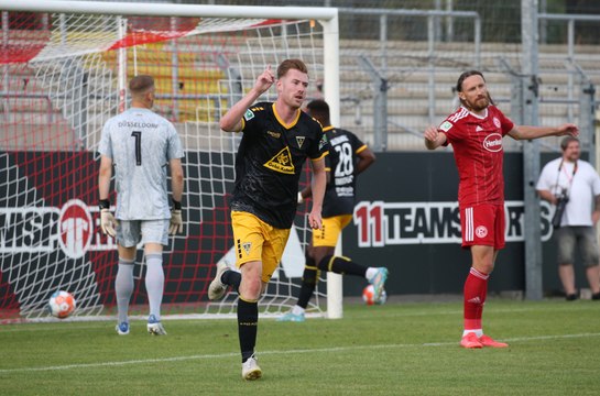 Mause schießt Aachen gegen Ahlen zum ersten Sieg