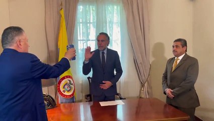Armando Benedetti jura oficialmente su cargo como embajador en Venezuela