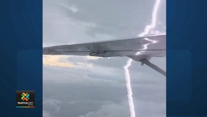 tn7-rayo-impacta-avion-290822