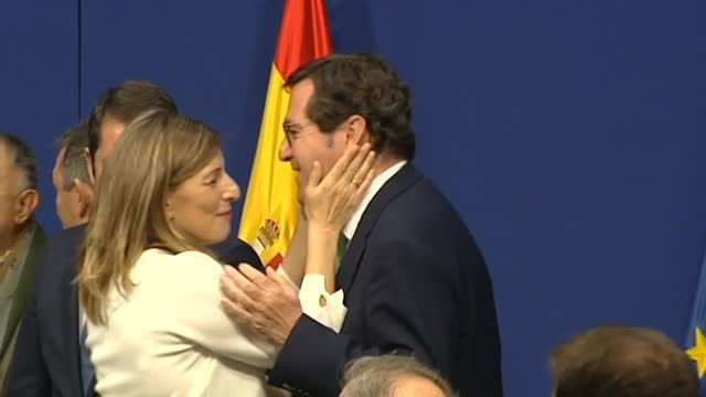 Díaz esperará al dato de inflación para negociar la subida del salario mínimo