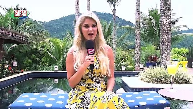 ​​Barbara Evans faz ensaio fotográfico na Ilha e Caras