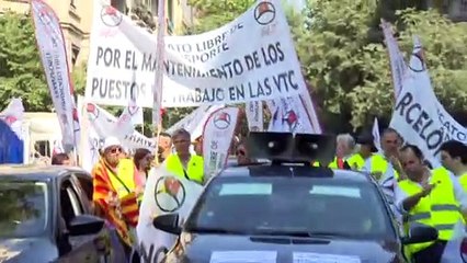 VTC marchan en Barcelona contra el decreto ley del Govern