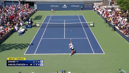 7 balles de match sauvées avant de s'imposer: Le miracle Van Rijthoven