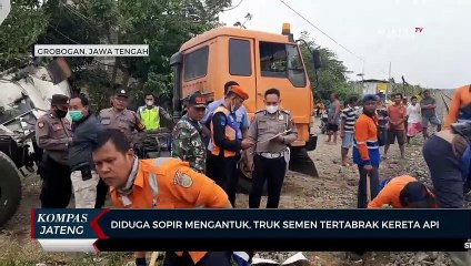 Diduga Sopir Mengantuk, Truk Semen Tertabrak Kereta Api di Grobogan