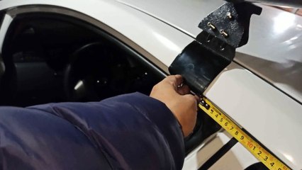 Cómo instalar barras portaequipaje en el Tiida