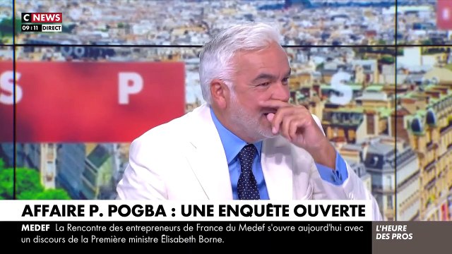 Yann Moix se livre sur sa vision de la famille dans L'heure des Pros sur CNEWS.