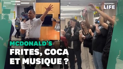 Ce manager de McDonald’s chante pour les clients qui attendent leur commande
