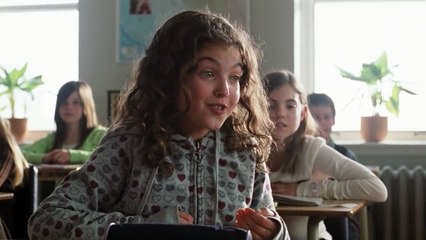 Esther Bande-annonce (IT)