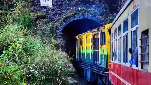 India's Most beautiful Tourist Hill station in Himachal Pradesh. Most beautiful Hilly area for summer and winter vacation.