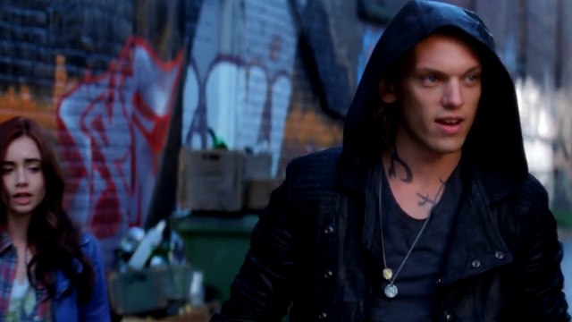 The Mortal Instruments : La Cité des Ténèbres Bande-annonce (RU)