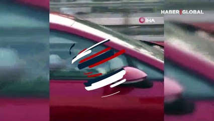 Hayrete düşüren anlar! Trafikte direksiyon başında böyle görüntülendi