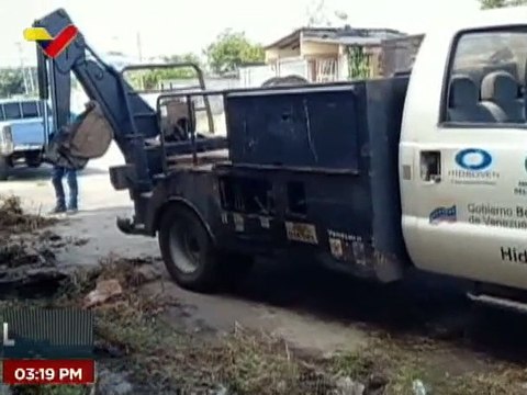 Autoridades atienden fuga de agua potable reportada a través de la VenApp en el Mcpio. Barinas