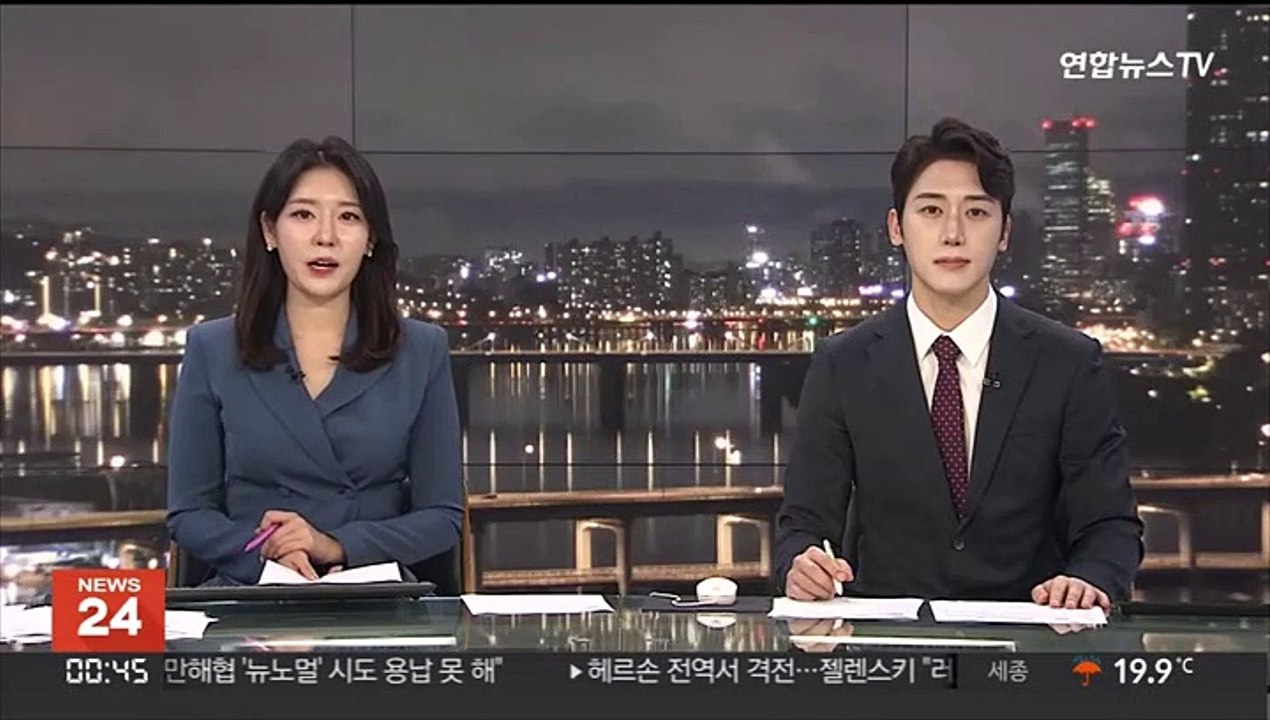코미디 영화 '육사오', 이틀 연속 박스오피스 1위