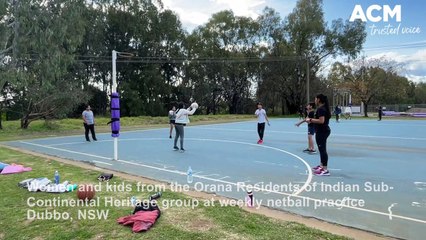 Women and kids from ORISCON playing weekly netball in Dubbo 28 August 2022