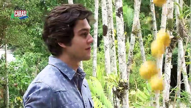 Daniel Rangel curte ensaio fotográfico na Ilha de Caras