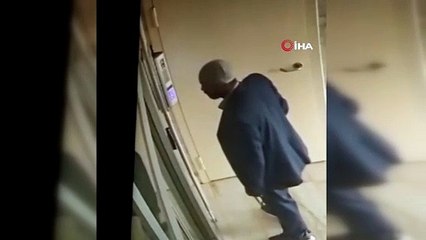 Bastonlu hırsız güvenlik kamerasında