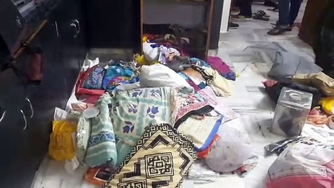 इनकम टैक्स अफसर बनकर घुसे थे घर में, सवा करोड़ की डकैती डाली, पुलिस खाली हाथ