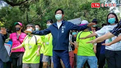 與身障朋友跳舞同樂 陳其邁：身障日照據點已增加到132處