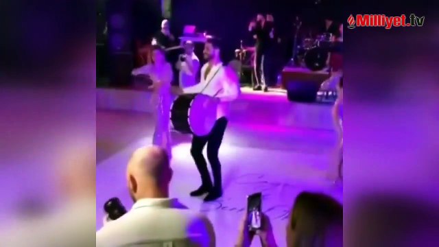 Berk Oktay ile evlenmeye hazırlanan Yıldız Çağrı Atiksoy'dan kına gecesi