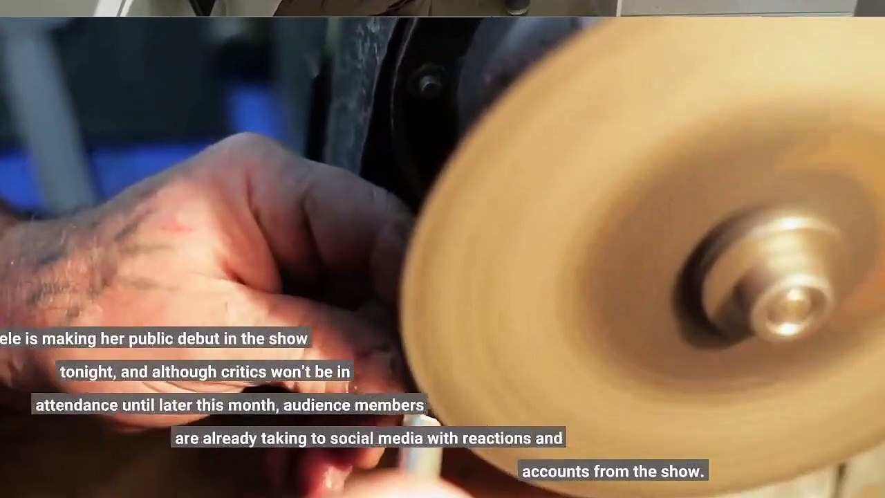 ‘Funny Girl’ Lea Michele Gets Four Standing Ovations By Intermission