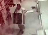 Antalya'da bir kadın, iki kişinin zor taşıdığı 50 kiloluk klima motorunu tek başına çaldı