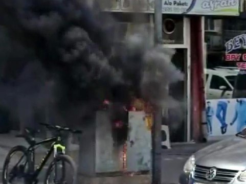 Son dakika gündem: Elektrik dağıtım panosundaki patlamalar korkuttu