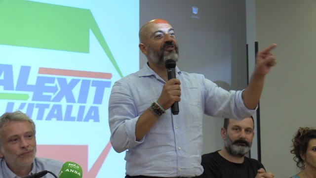 Elezioni, Paragone: Meloni e Letta sono uguali, Draghi incappucciato della finanza