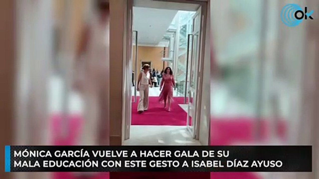 Mónica García vuelve a hacer gala de su mala educación con este gesto a Isabel Díaz Ayuso