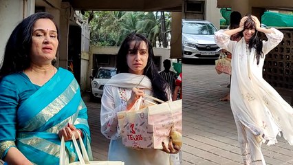 Shraddha Kapoor गणपति सेलिब्रेशन के लिए निकली मासी के साथ तो हुई बालों से परेशान |*Bollywood