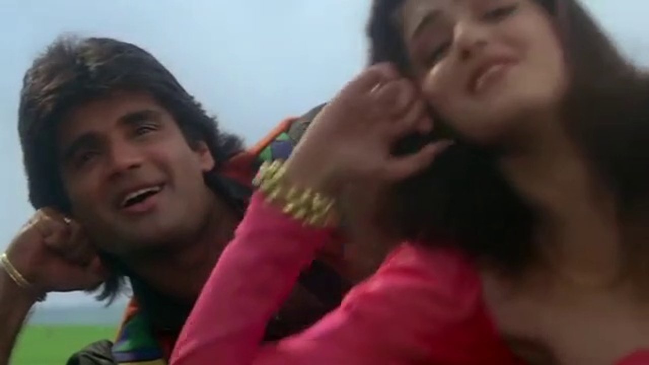 Mausam_Hai_Mastana_|_Sunil_Shetty_|_Mamta_Kulkarni_|_Waqt_Hamara_Hai_|_Bollywood_Songs_|_Alka(360p)