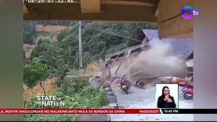 Lola, muntik magulungan ng malaking bato mula sa bundok sa China | SONA