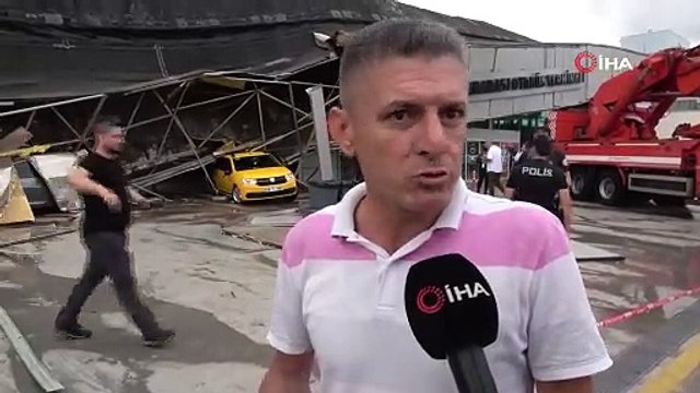 Bursa’da otobüs terminaline yıldırım düştü...Çatı çöktü, ağaçlar yıkıldı