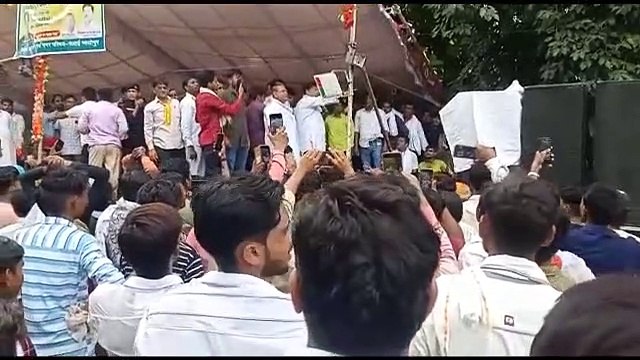 पुलिस पर भड़के विधायक, सुनाई खरी-खोटी