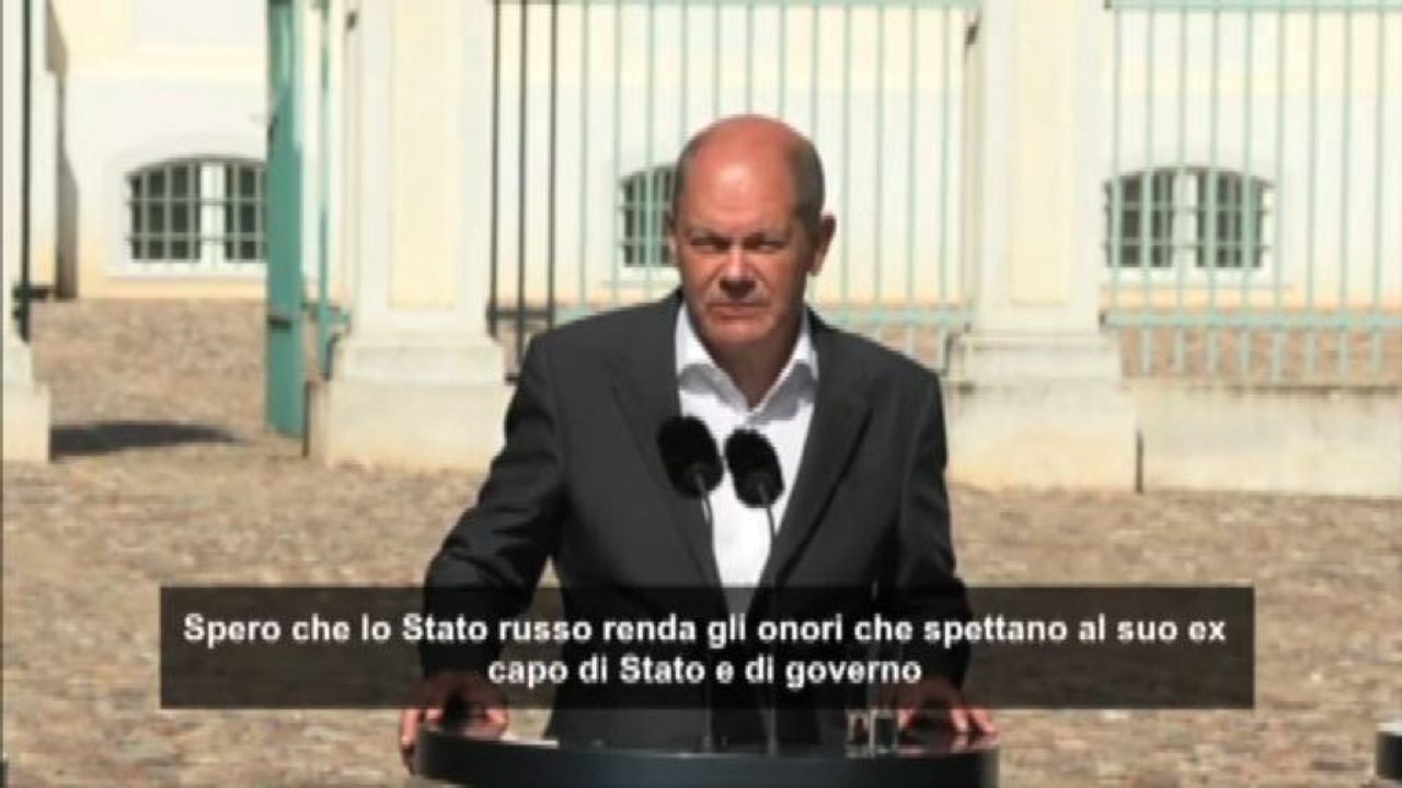 Gorbaciov, Scholz: "Spero in Russia abbia gli onori che merita"