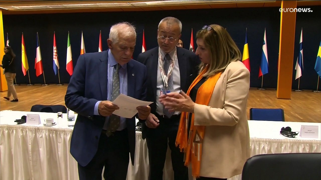 EU foreign ministers agree to scrap Russia visa deal but stop short of full tourist ban