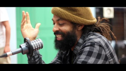 Ephniko Freestyle en La Ofensiva Radio U, Costa Rica