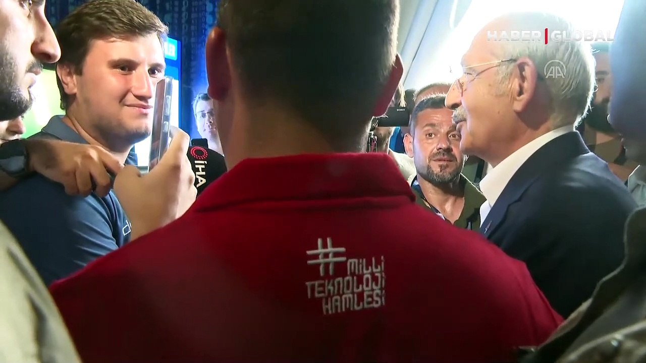 CHP lideri Kılıçdaroğlu'ndan TEKNOFEST'e sürpriz ziyaret