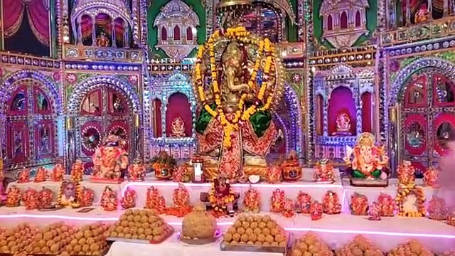 अलवर में गणेश चतुर्थी से पांच दिवसीय गणपति महोत्सव की शुरुआत,15 हज़ार लड्डुओं की देखे झांकी